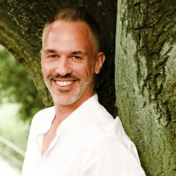 Michael Pein Retreat Hero – zertifizierter Achtsamkeitslehrer & persönlicher Begleiter für Gruppen-Retreats & Einzel-Retreats, Impuls-Call Begleiter